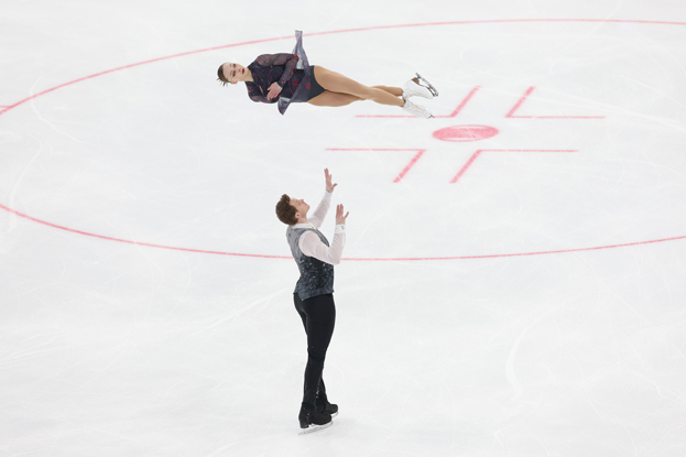 Александра Бойкова и Дмитрий Козловский. Фигуристы Александра Бойкова и Дмитрий Козловский