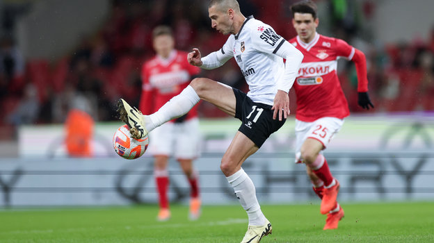 Футболист «Урала» Алексей Ионов