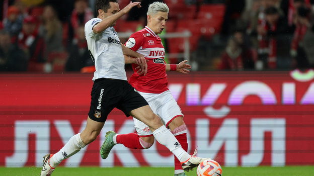 Футболисты Денис Кулаков и Антон Зиньковский