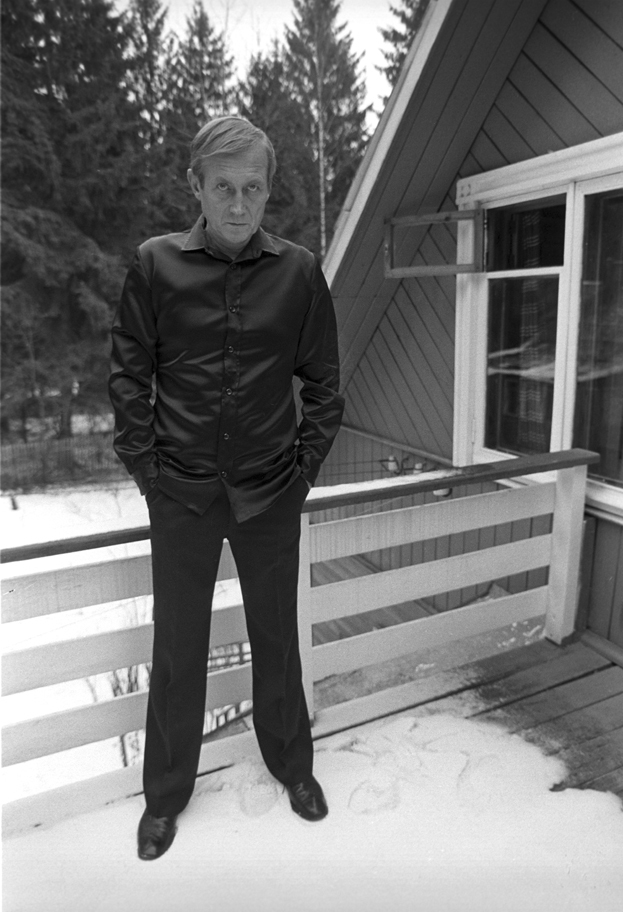 Евгений Евтушенко в Переделкино. Поэт Евгений Евтушенко в Переделкино