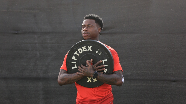 Квинси Промес.