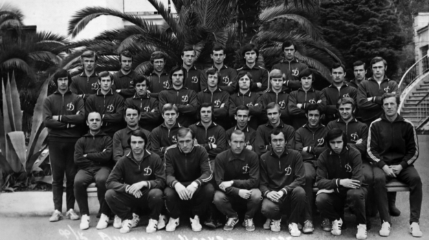 Вадим Павленко (второй справа в верхнем ряду) на тренировочном сборе московского «Динамо» в Сочи весной 1975 года.