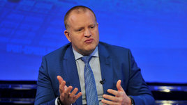 «В отставку не собираюсь, живу плей-офф и КХЛ». Главный арбитр КХЛ развеял слухи о своем уходе