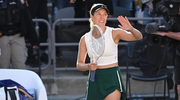 Дэниэль Коллинз.