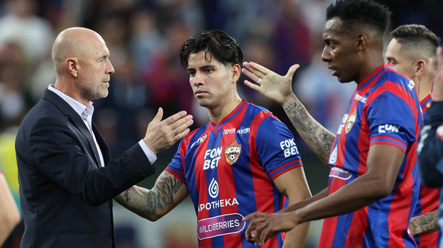 Владимир Федотов, Виктор Давила и Мойзес. Владимир Федотов, Виктор Давила и Мойзес