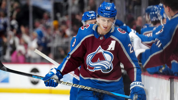 Нэйтан Маккиннон. Хоккеист Нэйтан Маккиннон