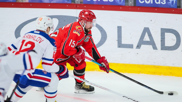 Анатолий Голышев в матче против СКА.