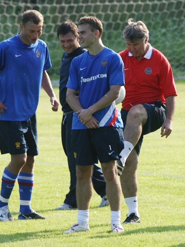 14 августа 2006 года. Бор. Василий Березуцкий, Игорь Корнеев, Игорь Акинфеев и Гус Хиддинк (слева направо).