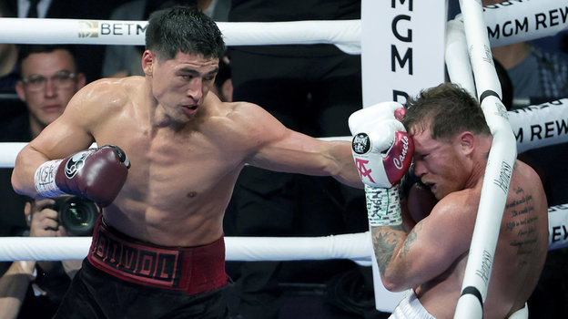 Дмитрий Бивол и Сауль Альварес. Дмитрий Бивол и Сауль Альварес