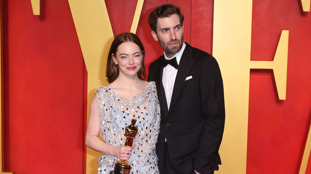 Эмма Стоун с мужем.