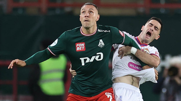 Артем Дзюба и Саша Зделар. Футболисты Артем Дзюба и Саша Зделар в матче «Локомотив» - ЦСКА