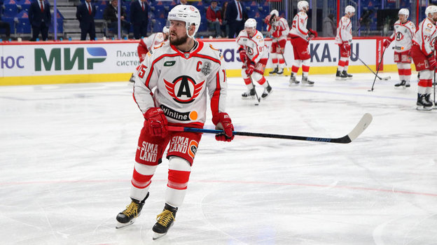 Анатолий Голышев. Хоккеисты Анатолий Голышев