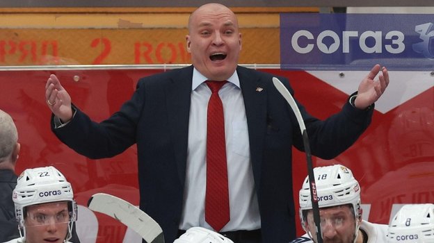 Андрей Разин. Главный тренер «Металлурга» Андрей Разин.