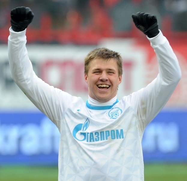 Максим Канунников в «Зените». Футболист Максим Канунников в «Зените»