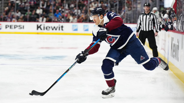 Нэйтан Маккиннон. Хоккеист «Колорадо» Нэйтан Маккиннон