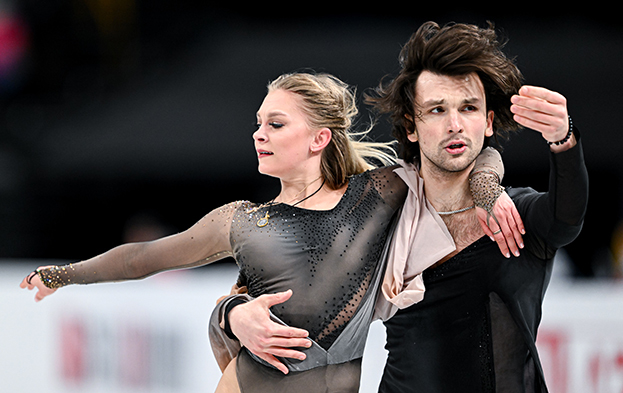 Мария Казакова и Георгий Ревия. Фигуристы Мария Казакова и Георгий Ревия.