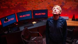 Кадр из фильма «Из машины»