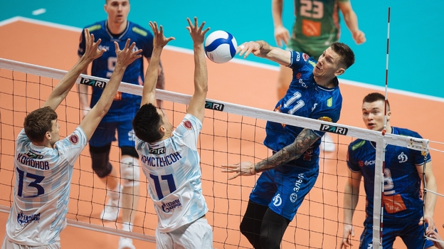 «Зенит-Казань» — «Динамо» (Москва).