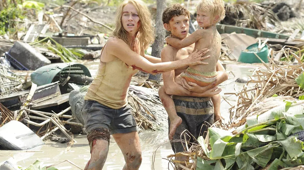 Кадр из фильма «Невозможное»