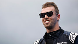 Гонщик Даниил Квят.