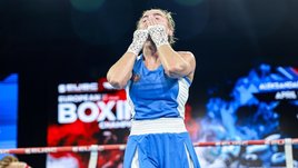 На чемпионате Европы оборвался гимн России. Зал стал петь без музыки, наша чемпионка плакала