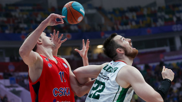 Семен Антонов и Александр Стуленков. Баскетболисты Семен Антонов и Александр Стуленков