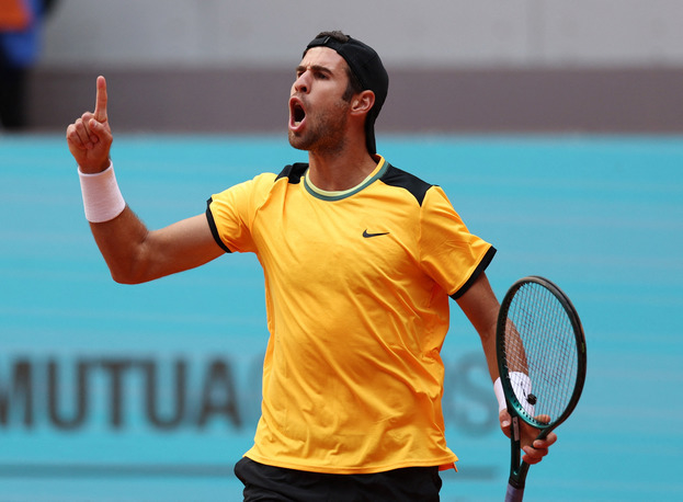 Карен Хачанов.