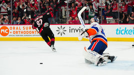 Кузнецов забивает буллиты даже в плей-офф! «Каролина» выбила «Айлендерс» из Кубка Стэнли