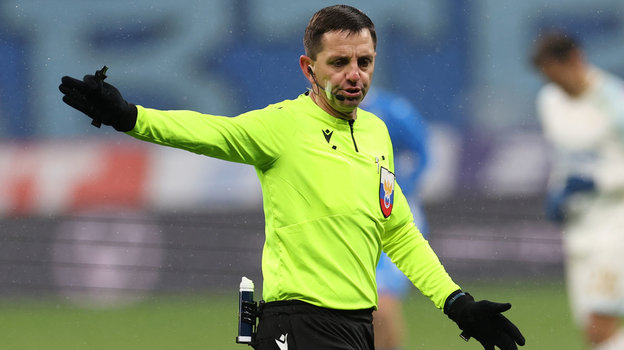 Павел Кукуян. Футбольный судья Павел Кукуян