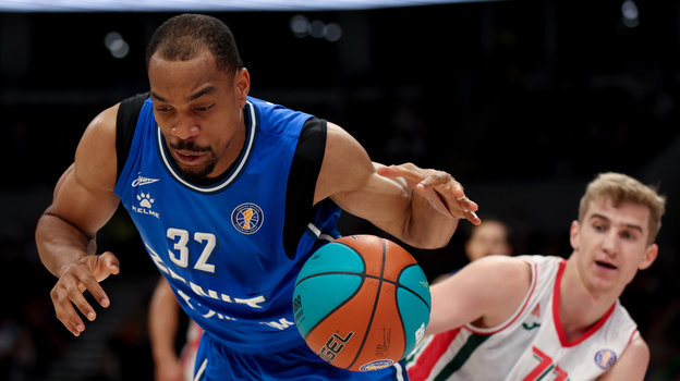 Винс Хантер.