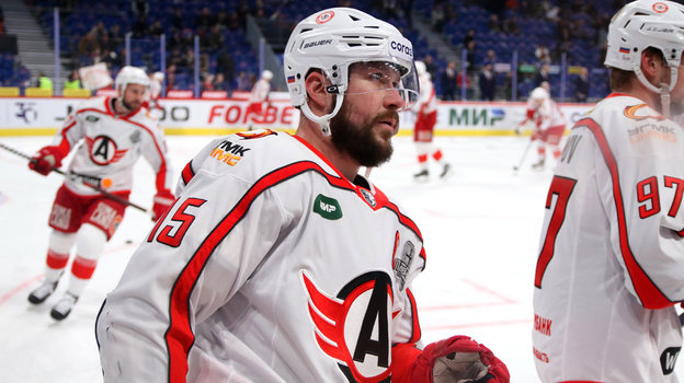 Анатолий Голышев. Хоккеист Анатолий Голышев