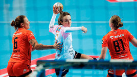 Вяхирева мимо главного трофея Европы. Ее клуб вылетел из Лиги чемпионов и, кажется, тонет