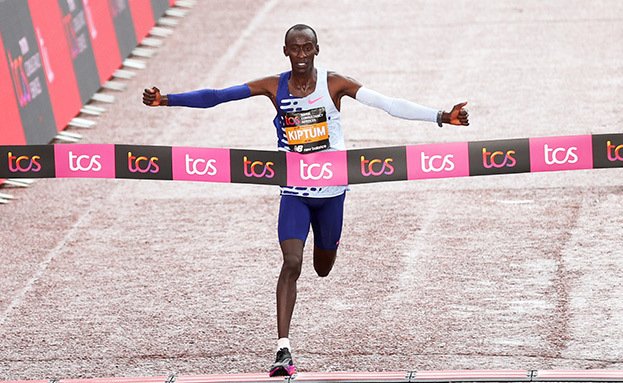 Келвин Киптум. Кенийский бегун Келвин Киптум.