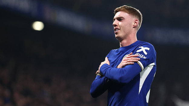 Коул Палмер празднует гол в фирменном стиле. Футболист «Челси» Коул Палмер.