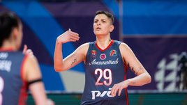 Эпатажная турецкая волейболистка остается в России. Из-за нее «Локомотив» обвиняли в сатанизме