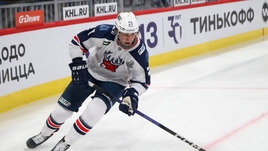 «Чтобы ехать в НХЛ, нужно стать состоявшимся игроком в России». Интервью главного таланта «Торпедо»