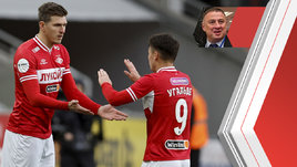 Футболисты «Спартака» Александр Соболев и Манфред Угальде