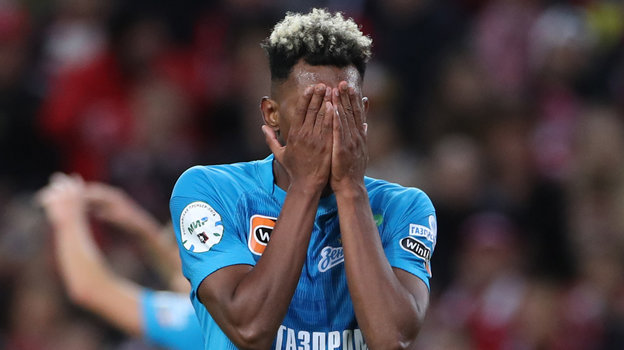 Матео Кассьерра. Футболист «Зенита» Матео Кассьерра