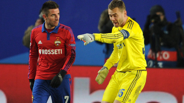 Зоран Тошич и Игорь Акинфеев.