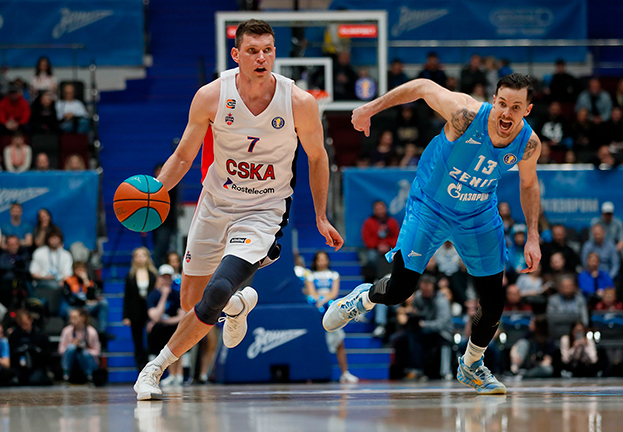 Иван Ухов. Баскетболист ЦСКА Иван Ухов.