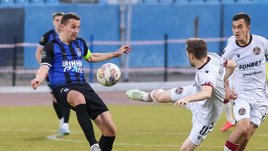 «На таком поле играть нельзя!» «Акрон» не обошел Махачкалу, «Химки» — в трех очках от РПЛ