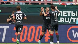 «Локо» мчится к серебру: дубль Сулейманова «Факелу» — и до «Зенита» уже один балл