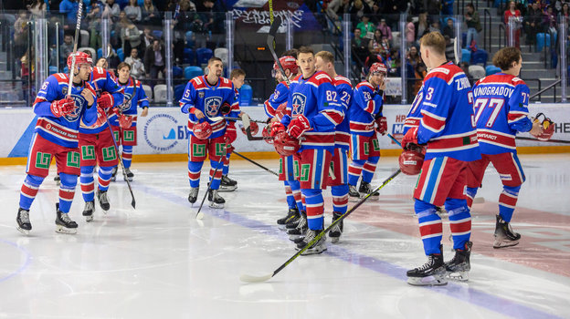 Хоккеисты команды АКМ.