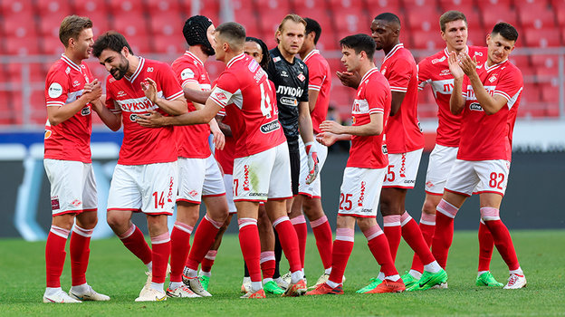 Спартаковцы провожают Георгия Джикию.