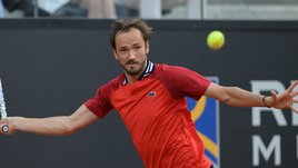 Медведев теряет позиции в рейтинге ATP. Чем это ему грозит?