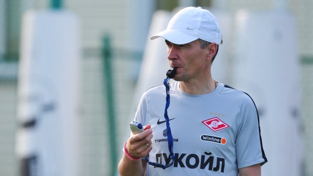 Виктор Булатов.