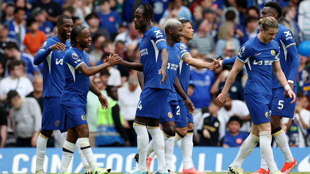 Футболисты «Челси» в матче 38-го тура АПЛ против «Борнмута».