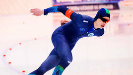 Конькобежец Владимир Семирунний