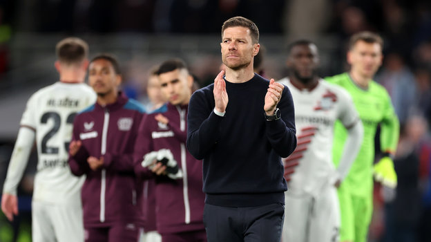 Хаби Алонсо («Байер»).