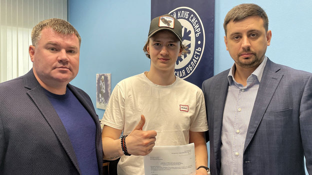 Лев Крутохвостов, Дмитрий Овчинников и Виктор Меркулов. Лев Крутохвостов, Дмитрий Овчинников и Виктор Меркулов